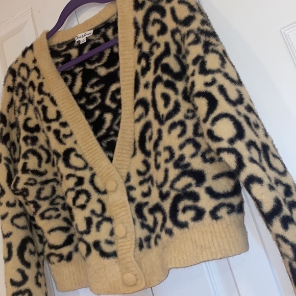 For love & Lemons  leopard faux fur Franki cropped sweater - Picture 14 of 15